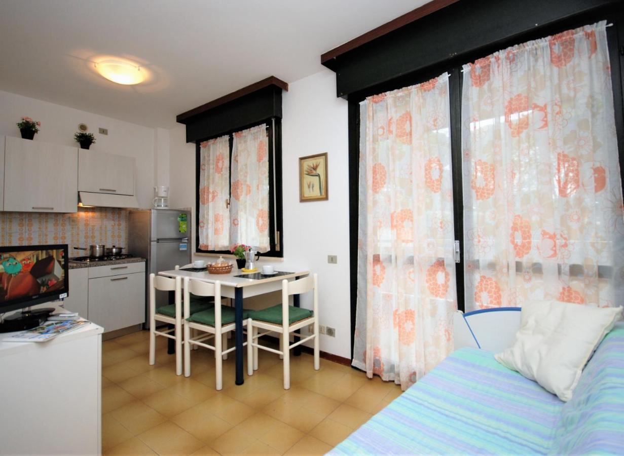 Residenza La Meridiana Lignano Sabbiadoro Ngoại thất bức ảnh
