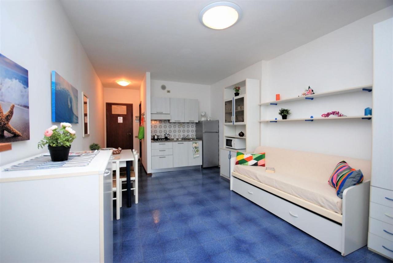 Residenza La Meridiana Lignano Sabbiadoro Ngoại thất bức ảnh